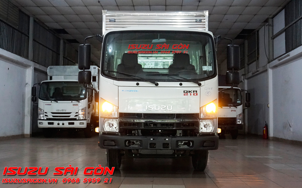 Xe Tải Isuzu 1T9 Tấn QKR Đầu Vuông 2